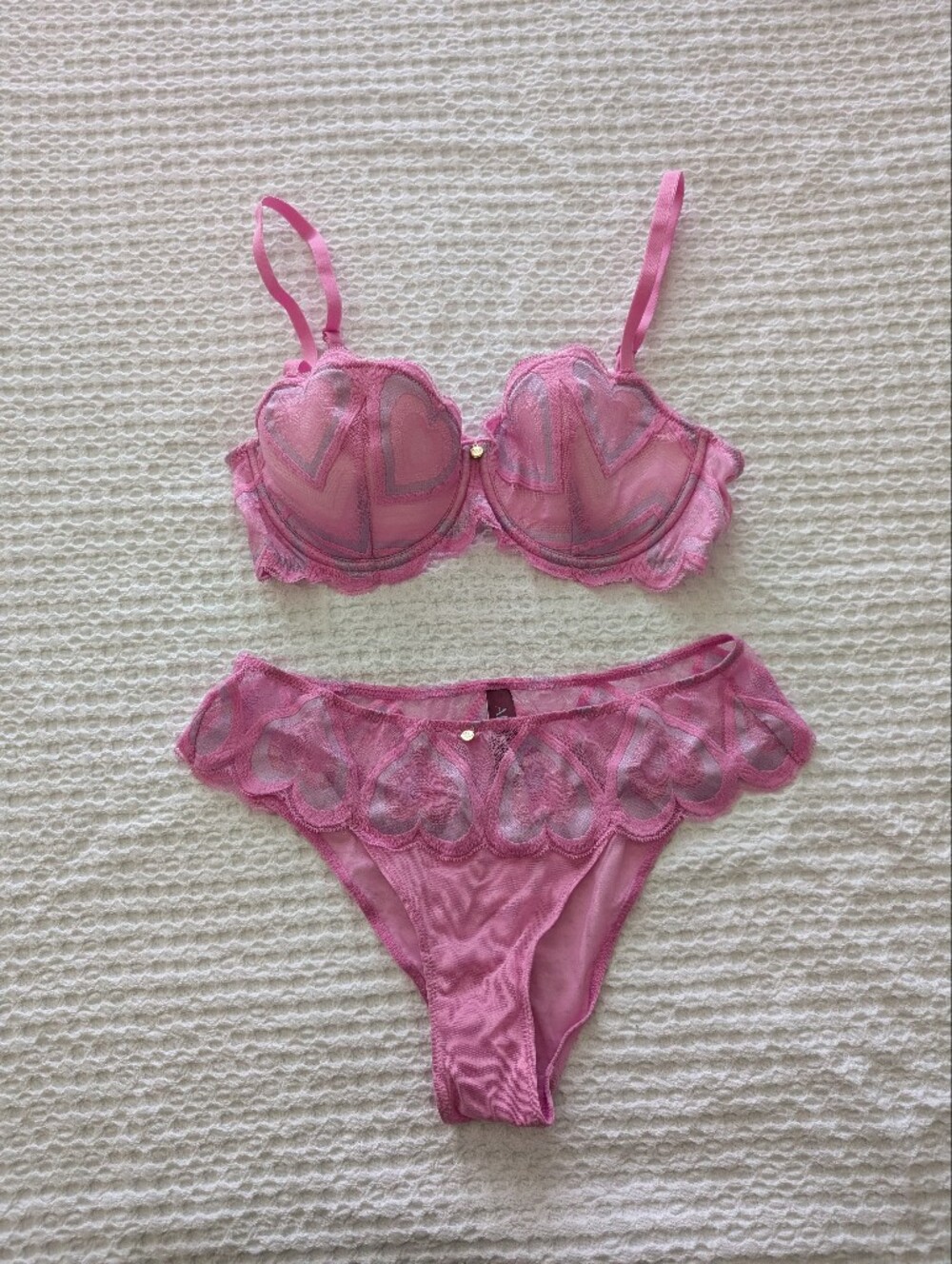 Adore Me Amorina Contour